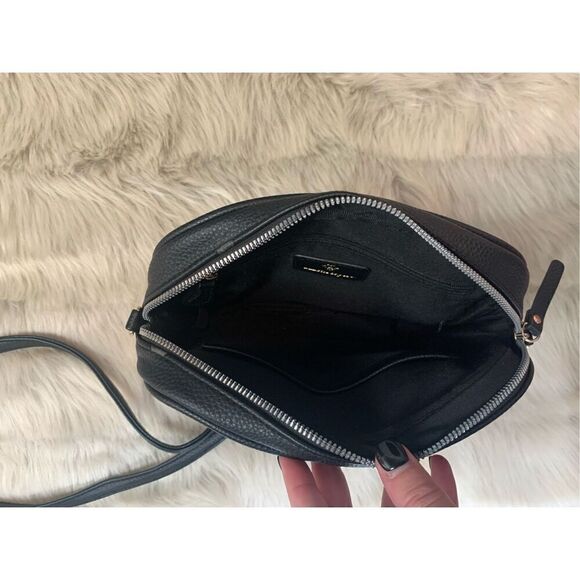 Nanette Lepore Black Pebbled Quarter Chain Crossbody - Picture 4 of 7